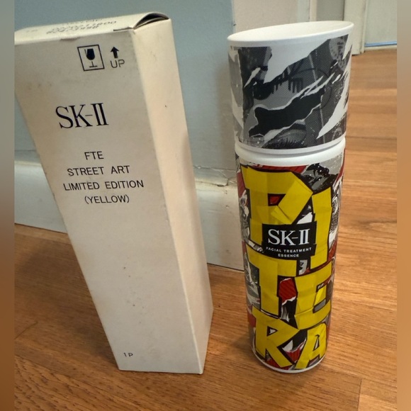 SK-II Facial Treatment Essence - Picture 3 of 6